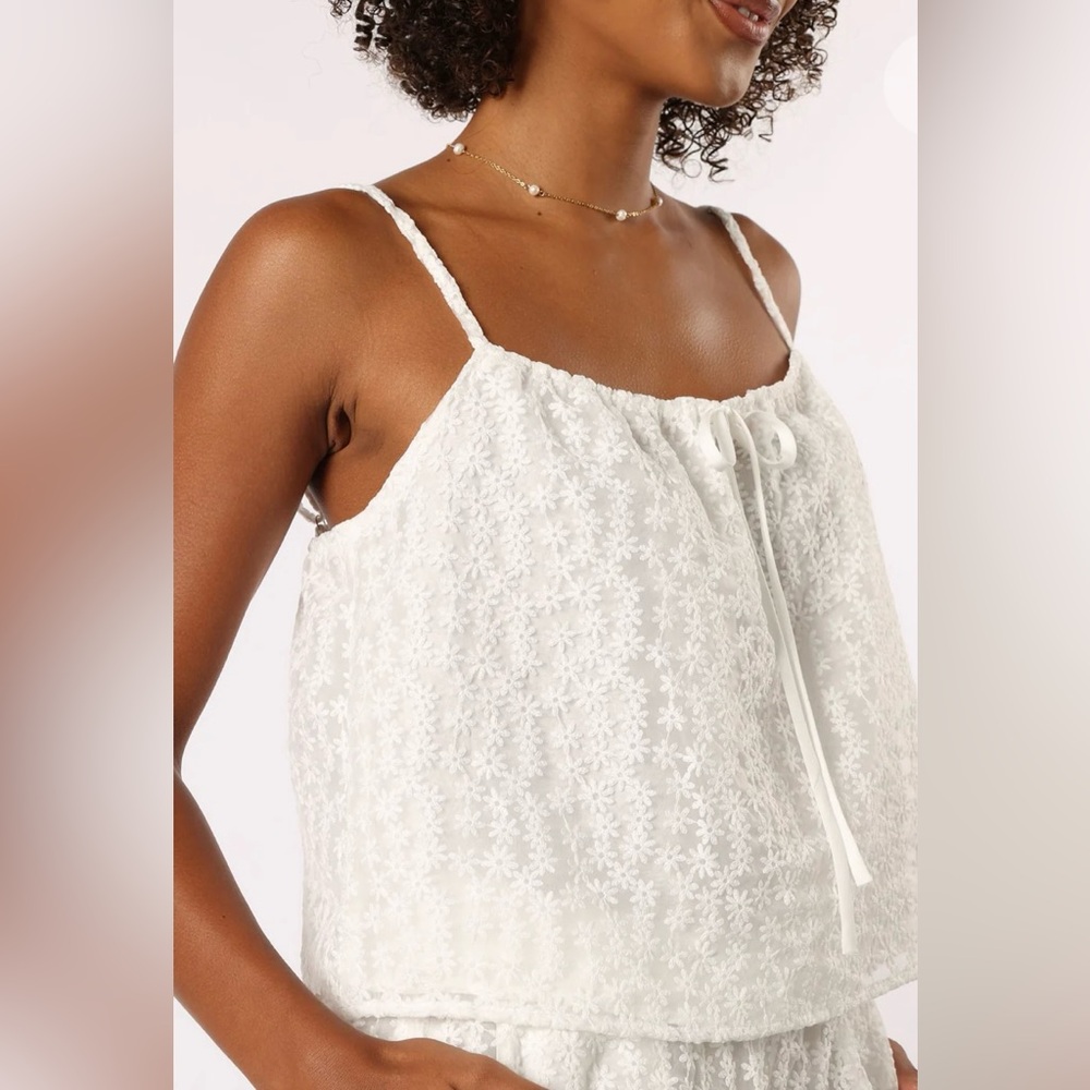 Heatherly Tamar Embroidery White Floral Cami Top Size Small